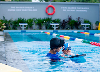 We encourage to bring your kids to learn to swim since they was young so that they don't get scare with the water when they growth up. 